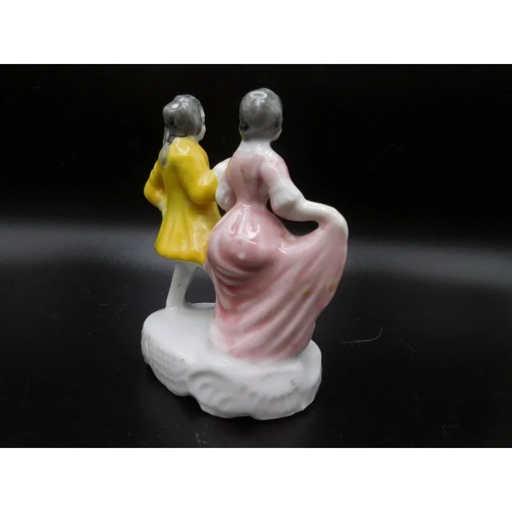 Vintage‎ Occupied Japan  Man Woman Victorian Couple Dancing Figurine 3 1/2